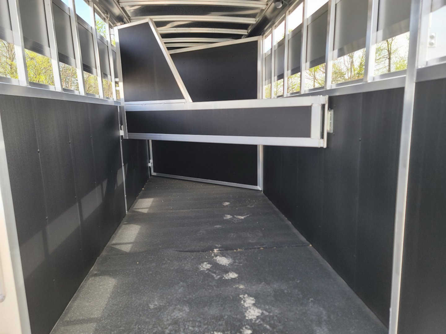 New 2024 SHADOW 3 HORSE WHITE Pen / Stock Combo Trailer