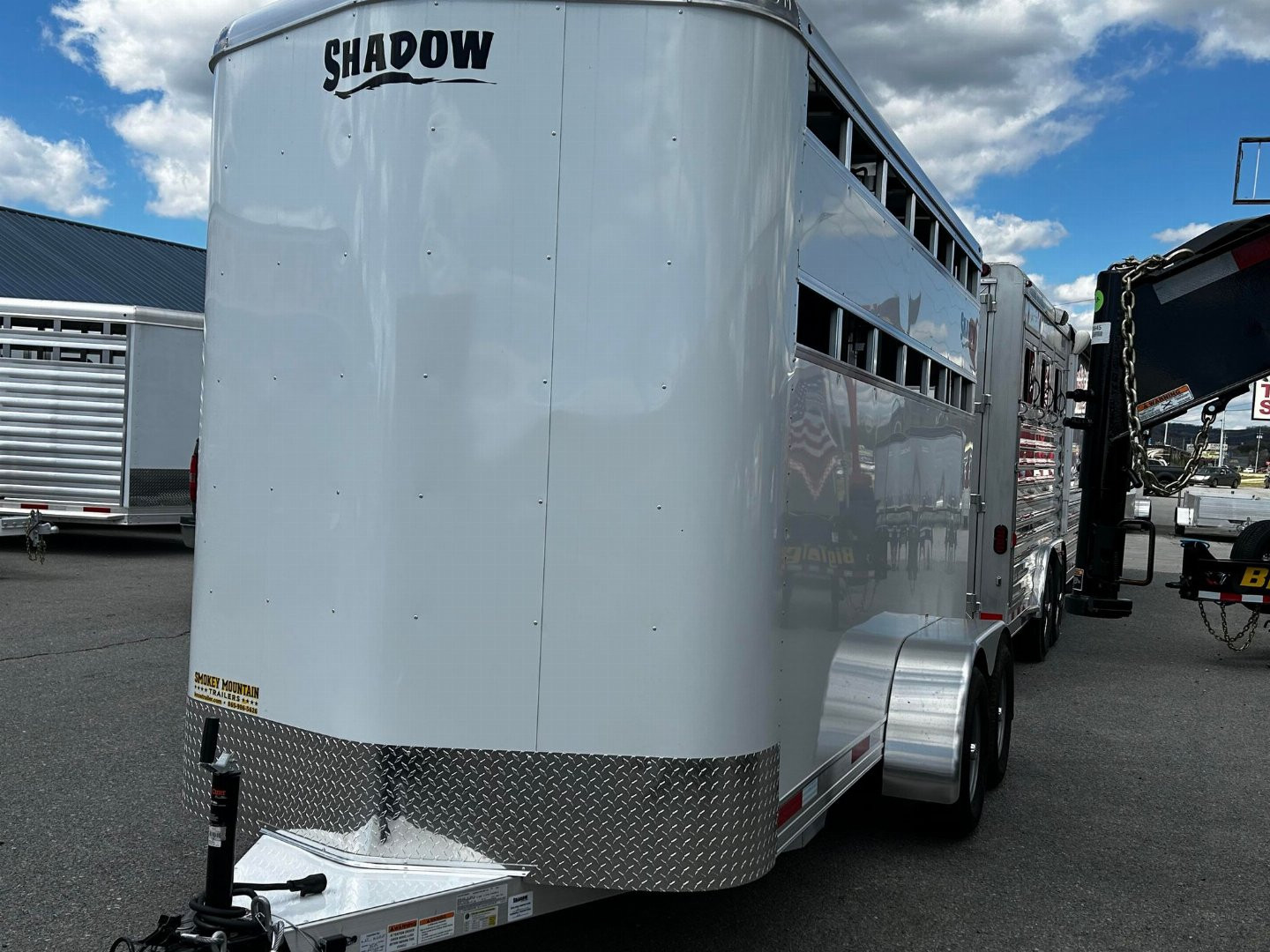 New 2024 Shadow 2 horse slant Stock / Stock Combo Trailer