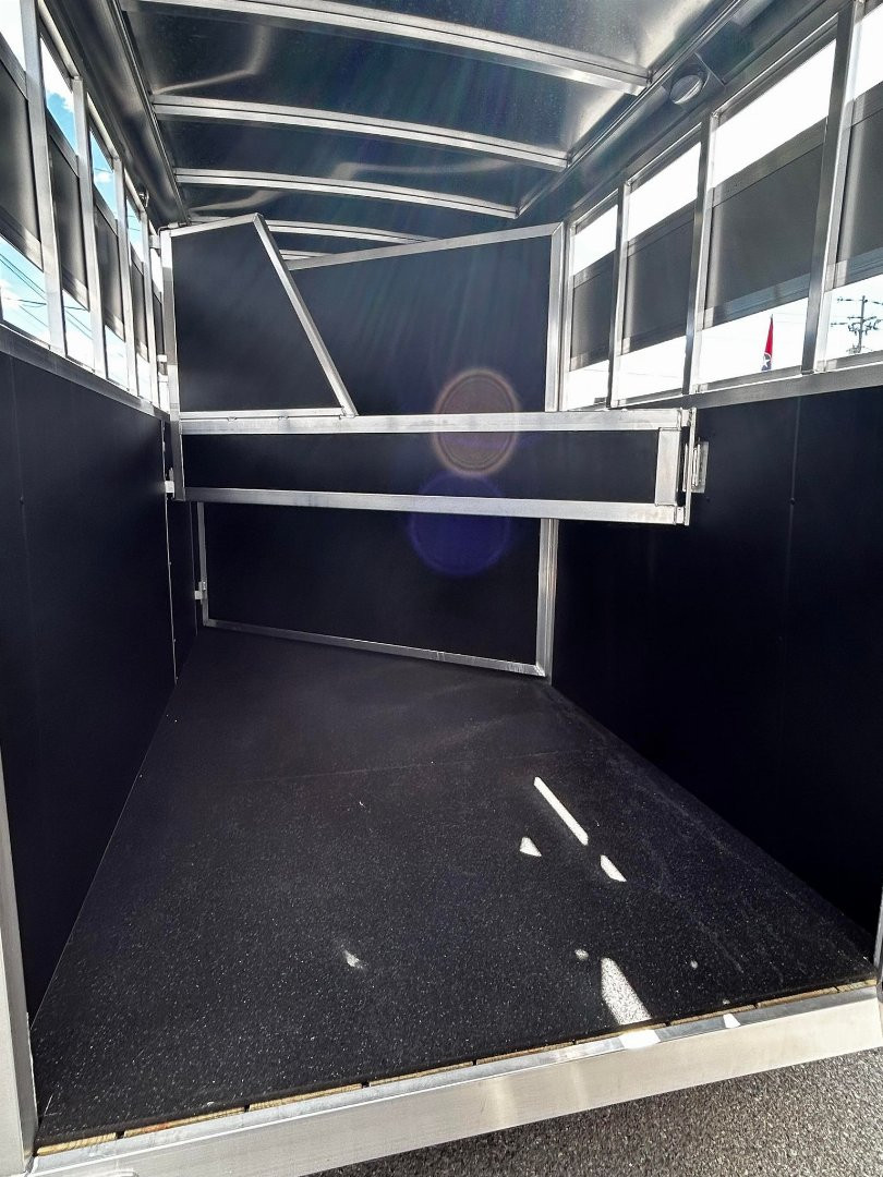 New 2024 Shadow 2 horse slant Stock / Stock Combo Trailer