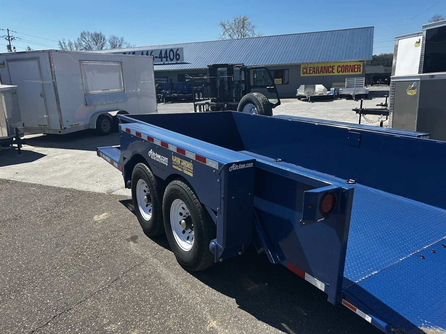 New 2024 Air Tow UT14-10 Equipment Trailer