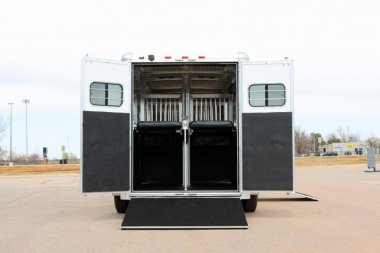 New 2024 Hart Trailers Head to Head 4 Horse Stock / Stock Combo Trailer