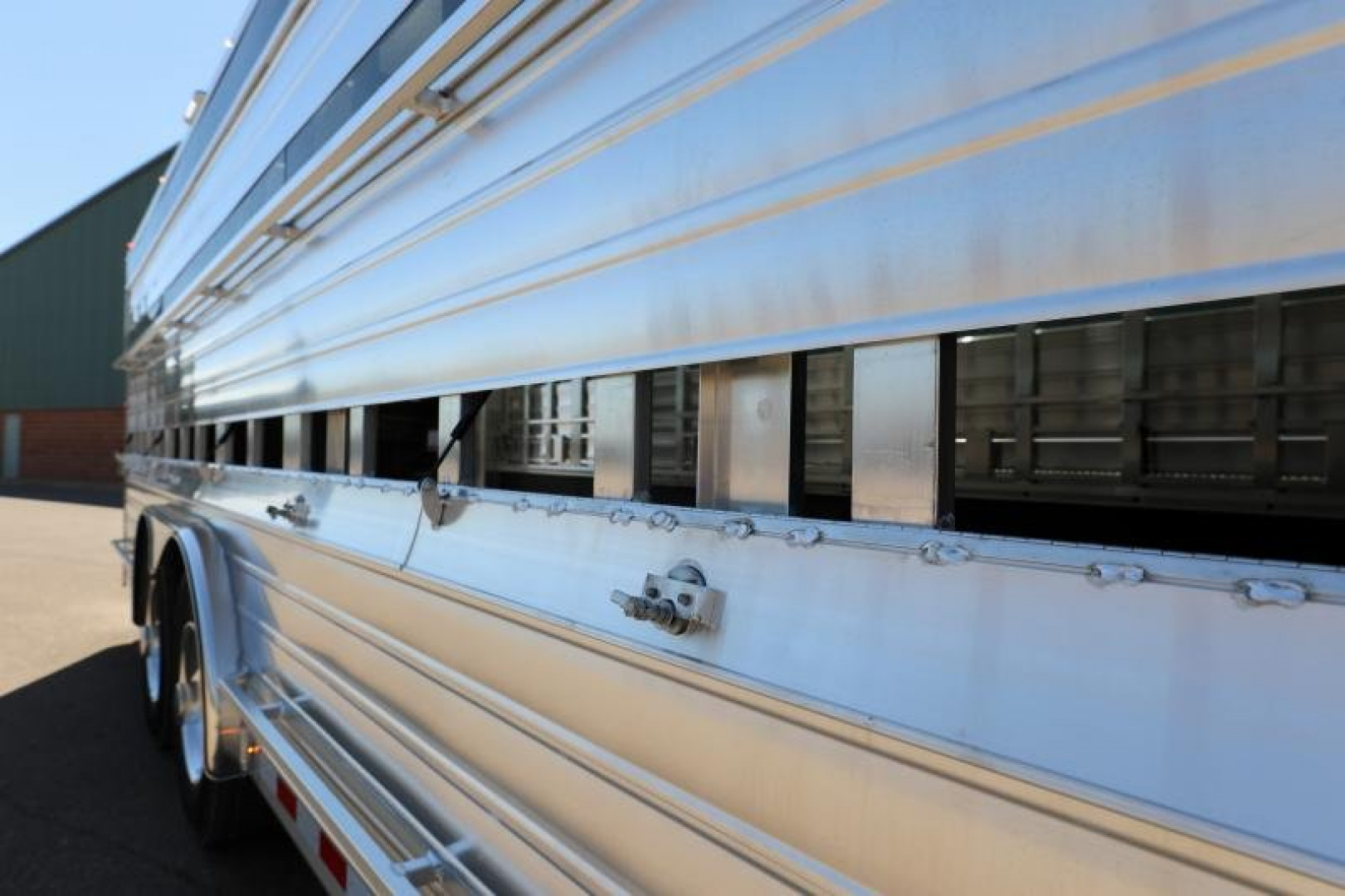 New 2024 Hart Trailers LOPROXPO CLUB CALF  Stock / Stock Combo Trailer