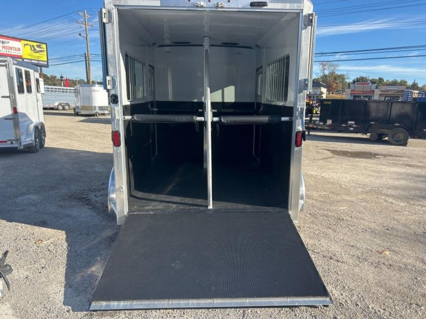 New 2023 EXISS TRAILERS 724_ST_BP Horse Trailer