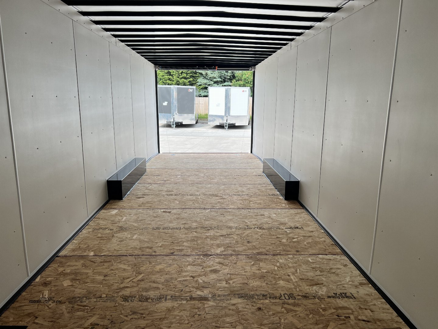 New NEW 2026 AERO 8.5x28 +2’V, 7’ TALL, WHITE Interior, BLACKOUT  EDITION - QUALITY Enclosed Rear Ramp Car Hauler Cargo Trailer