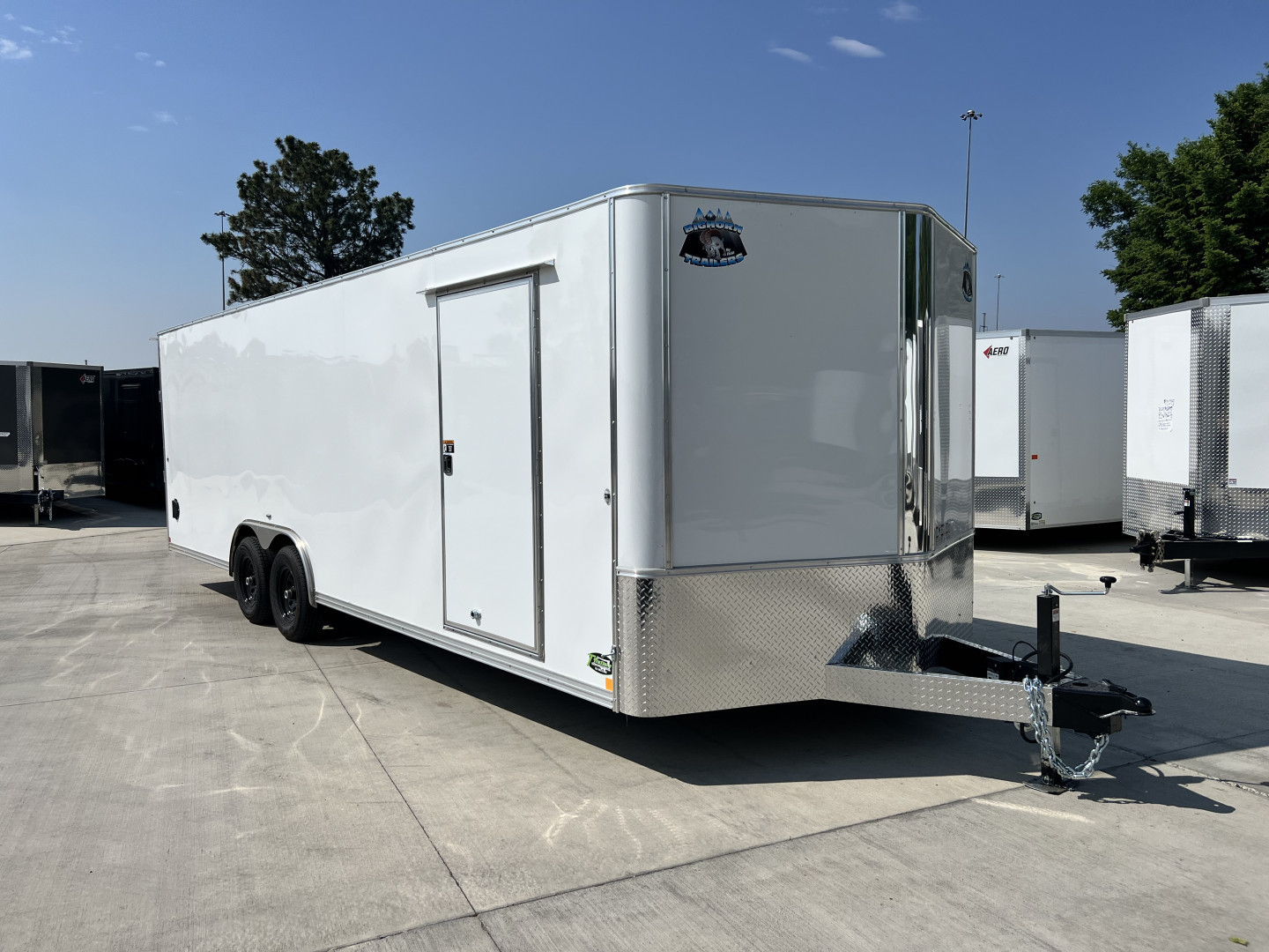 New 2026 Bighorn R&M 8.5x24 + 2’V Nose Rear Ramp Enclosed Cargo Trailer Car Hauler