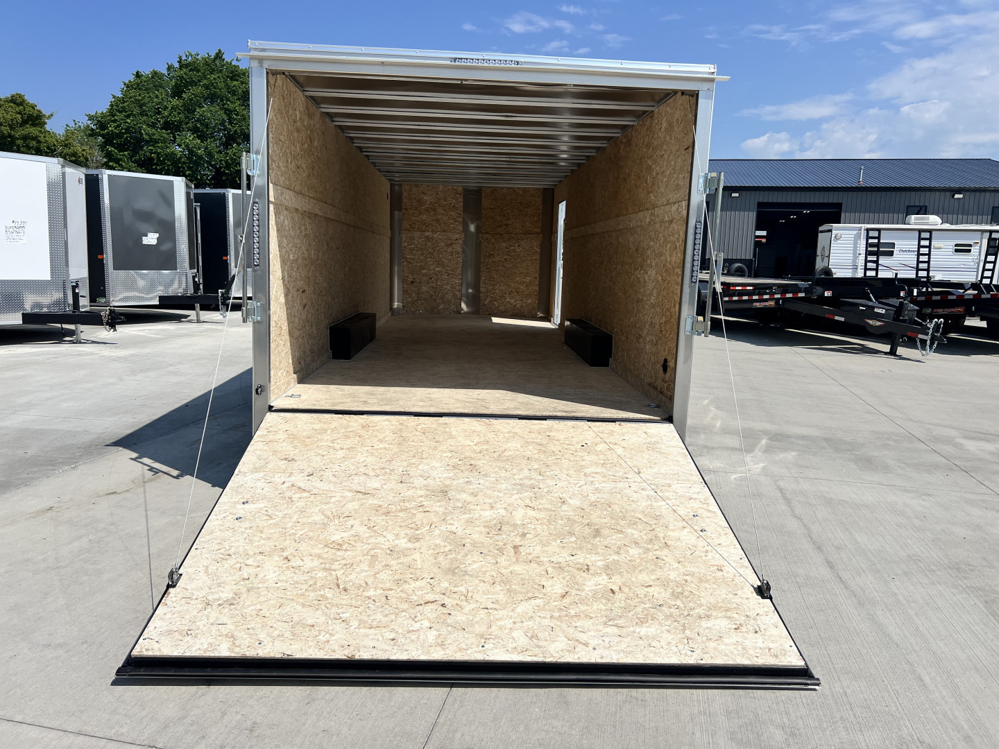 New 2026 Bighorn R&M 8.5x24 + 2’V Nose Rear Ramp Enclosed Cargo Trailer Car Hauler