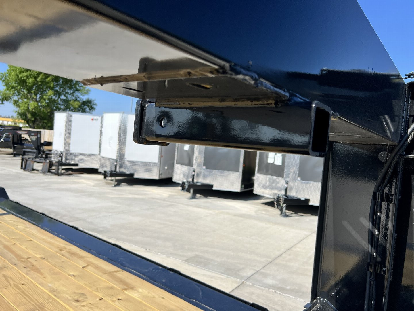 New 2025 H&H HEAVY DUTY Gooseneck 102” Wide SPEEDLOADER 30' POWER TILT 16K POWER Jacks, key fob Remote, winch plate, solar charger, Drive Over Fenders, Upgraded Frame