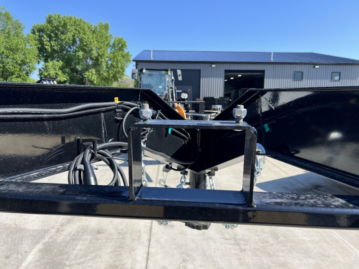 New 2025 H&H HEAVY DUTY Gooseneck 102” Wide SPEEDLOADER 30' POWER TILT 16K POWER Jacks, key fob Remote, winch plate, solar charger, Drive Over Fenders, Upgraded Frame