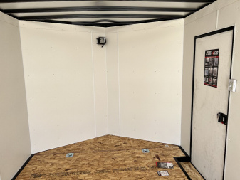 New NEW 2026 AERO 8.5x20 +2’V, 7’ TALL, WHITE Interior, BLACKOUT  EDITION- QUALITY Aluminum Wheels Enclosed Car Hauler Trailer