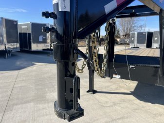 New 2025 H&H 30’ Gooseneck 21 ft Flat with Hydraulic 9 ft Dovetail Hydraulic Jacks, Key Fob Remote 25.9K Tandem Dual axles