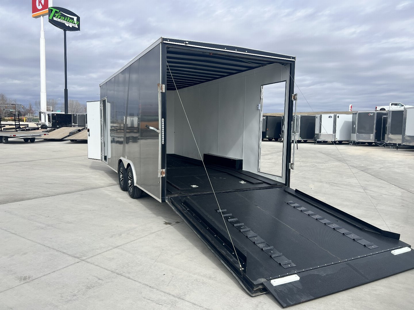 Used 2023 AERO 8.5x20 +2’V SNOW BEAR EXTRA TALL 7’ 7” QUALITY Enclosed Rear Ramp Car Hauler Cargo Trailer