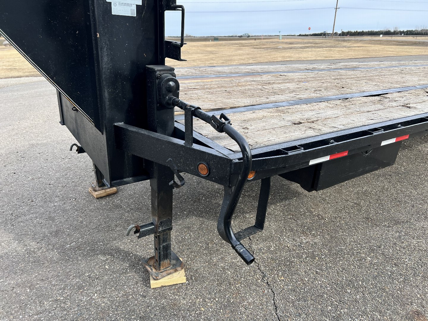 Used 2018 Legend 40ft Gooseneck with 2-12,000 lb axles