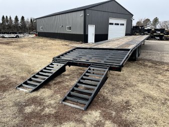 Used 2018 Legend 40ft Gooseneck with 2-12,000 lb axles