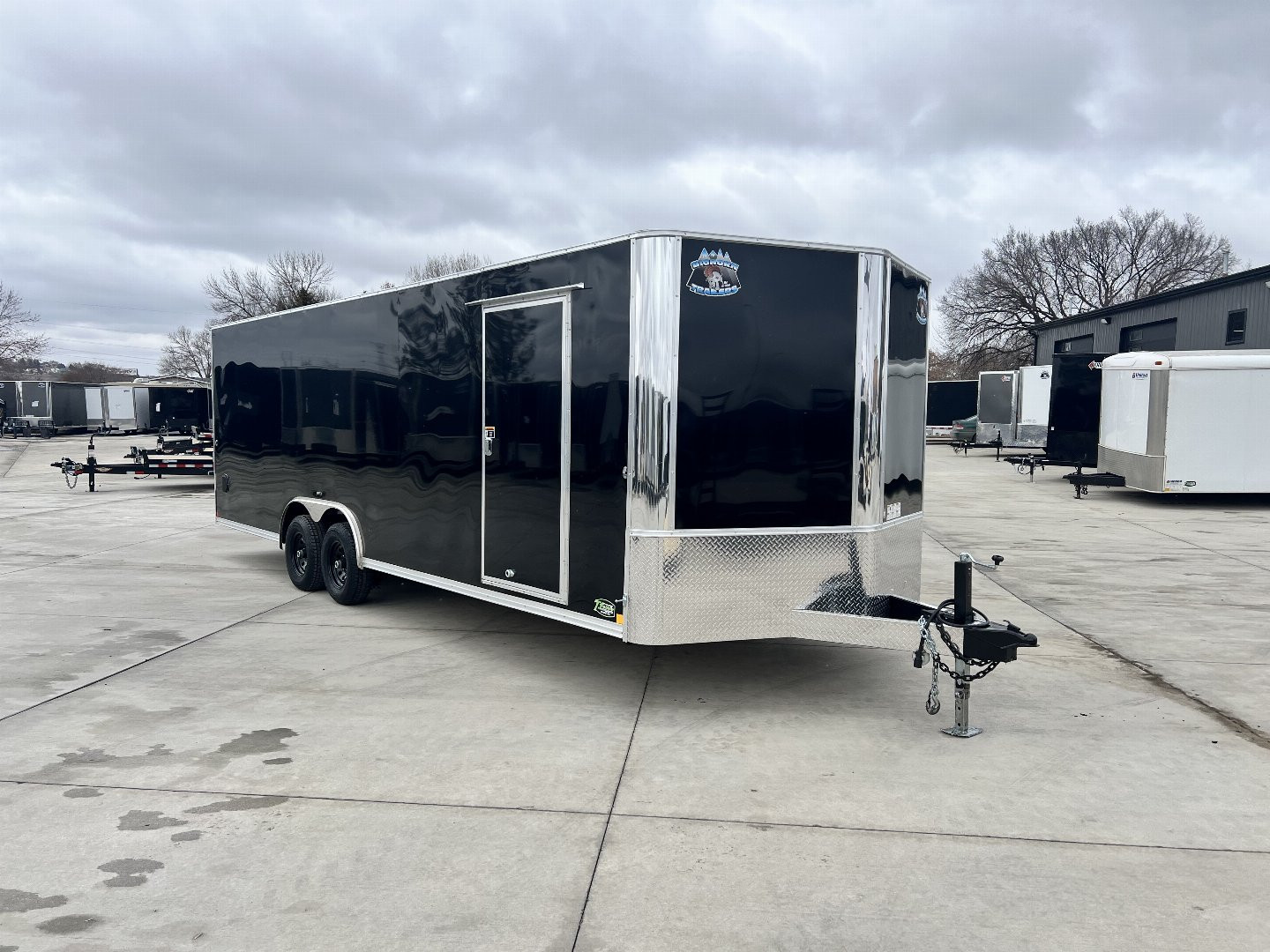 New 2025 Bighorn R&M 8.5x24 + 2’V Nose Rear Ramp Enclosed Cargo Trailer Car Hauler