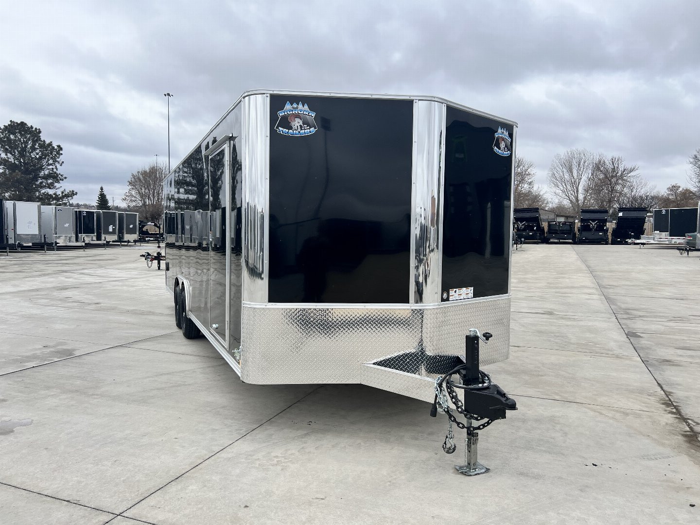 New 2025 Bighorn R&M 8.5x24 + 2’V Nose Rear Ramp Enclosed Cargo Trailer Car Hauler