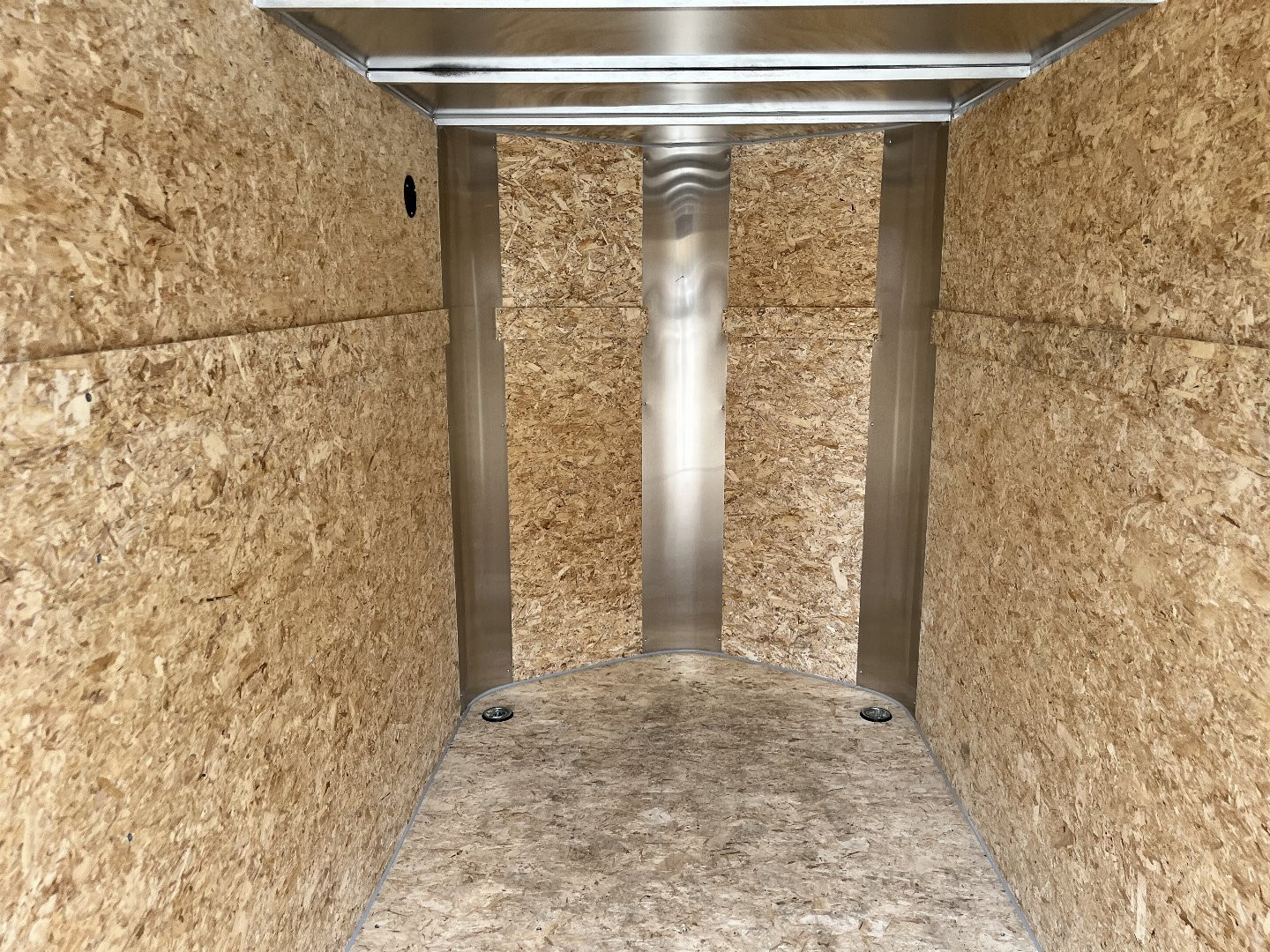New 2025 R&M (Bighorn) 5x10  +2’V Nose Rear Ramp Enclosed Cargo