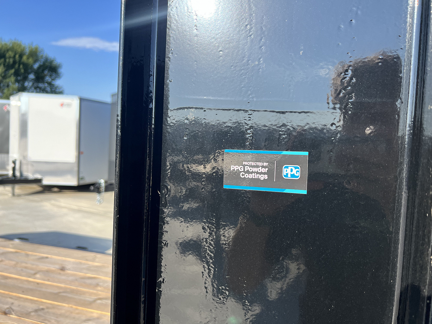 New 2025 H&H Gooseneck POWER TILT 24' 2-7000lb  axles=14K DRIVE OVER FENDER Car Hauler Trailer