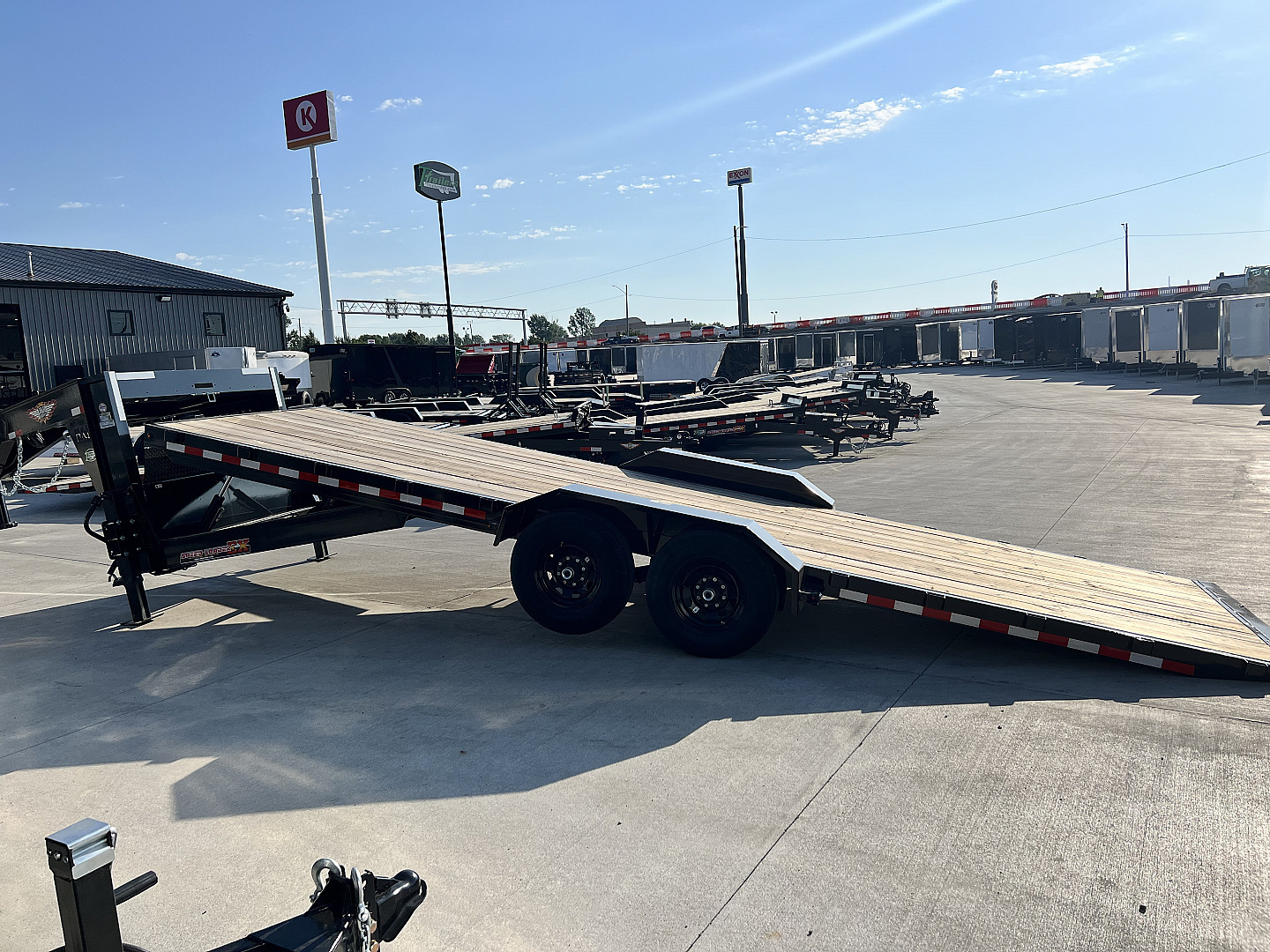 New 2025 H&H Gooseneck POWER TILT 24' 2-7000lb  axles=14K DRIVE OVER FENDER Car Hauler Trailer