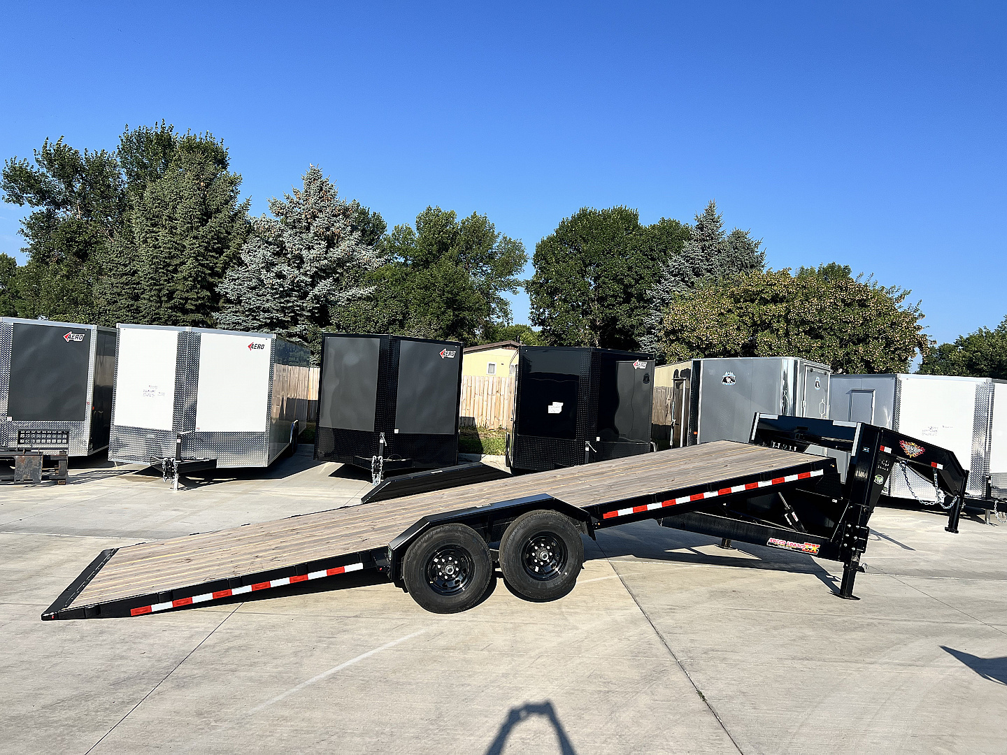 New 2025 H&H Gooseneck POWER TILT 24' 2-7000lb  axles=14K DRIVE OVER FENDER Car Hauler Trailer