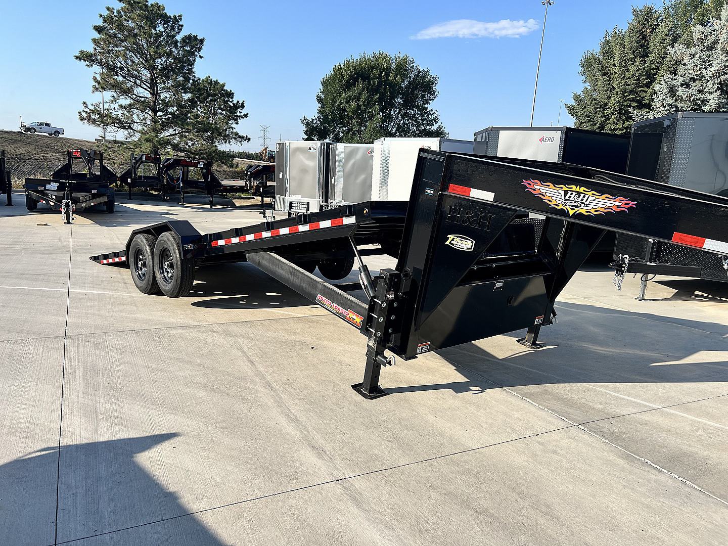 New 2025 H&H Gooseneck POWER TILT 24' 2-7000lb  axles=14K DRIVE OVER FENDER Car Hauler Trailer