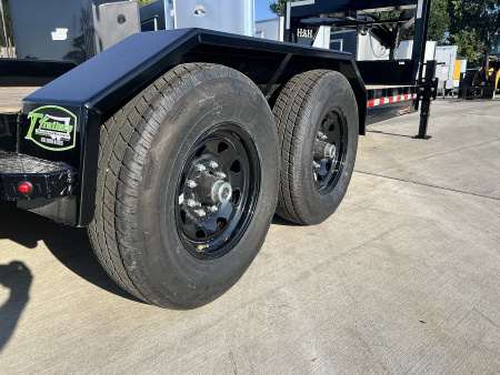 New 2025 H&H Gooseneck POWER TILT 24' 2-7000lb  axles=14K DRIVE OVER FENDER Car Hauler Trailer