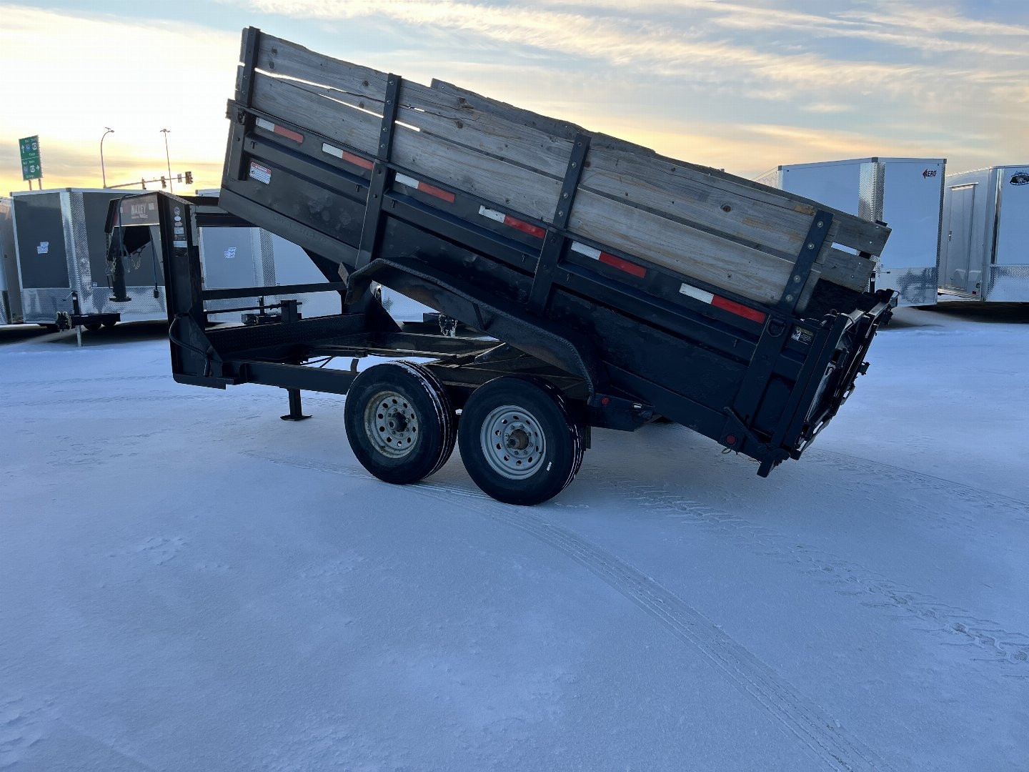 Used 2015 Maxey Trailers gsnk dump Dump Trailer