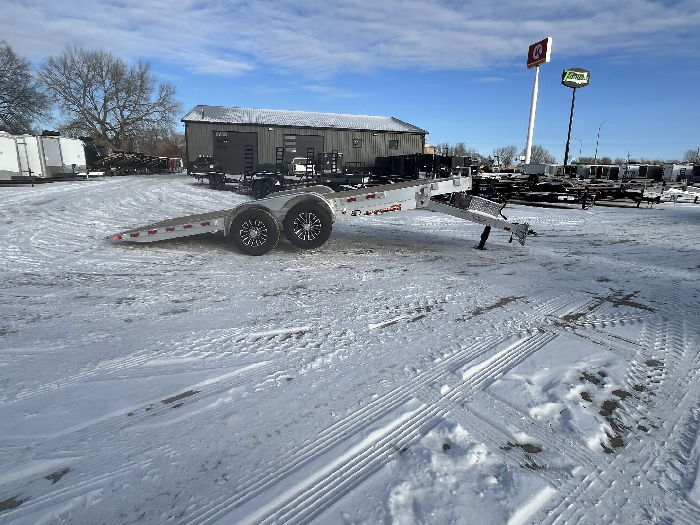 New NEW 2025 H&H Speedloader with 12K WINCH ALUMINUM 20’ POWER TILTbed flatbed Trailer 2-7000 lb axles =14K