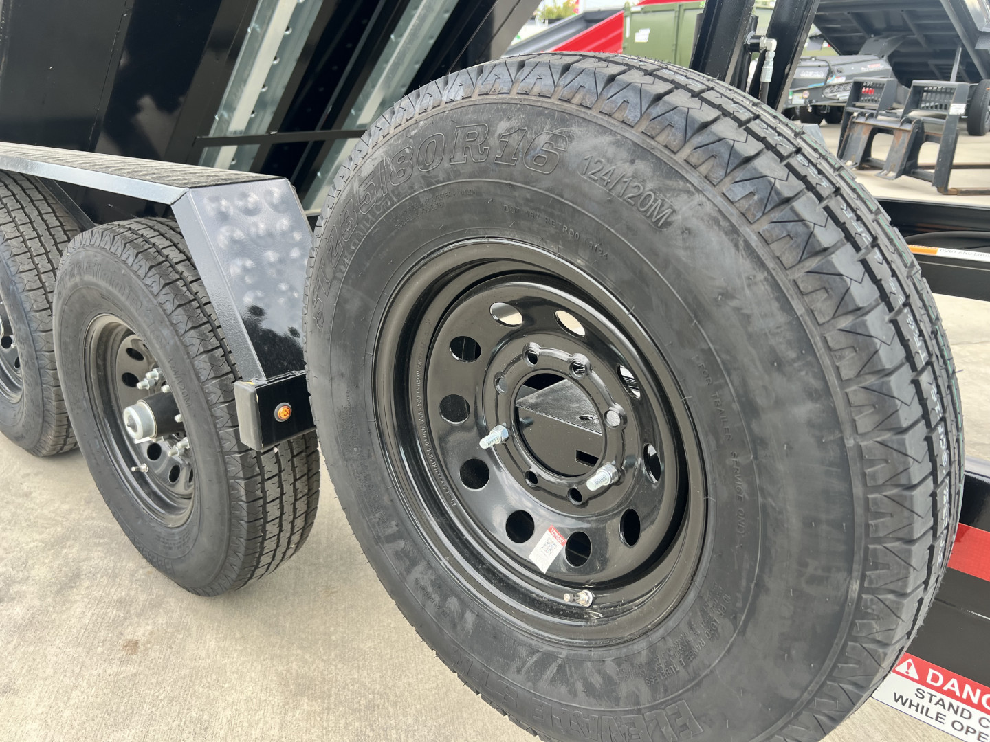 New NEW 2025 Southland 14ft HYDRUALIC JACK Low Profile Dump Trailer 2-7000 lb axles =14K with Ramps