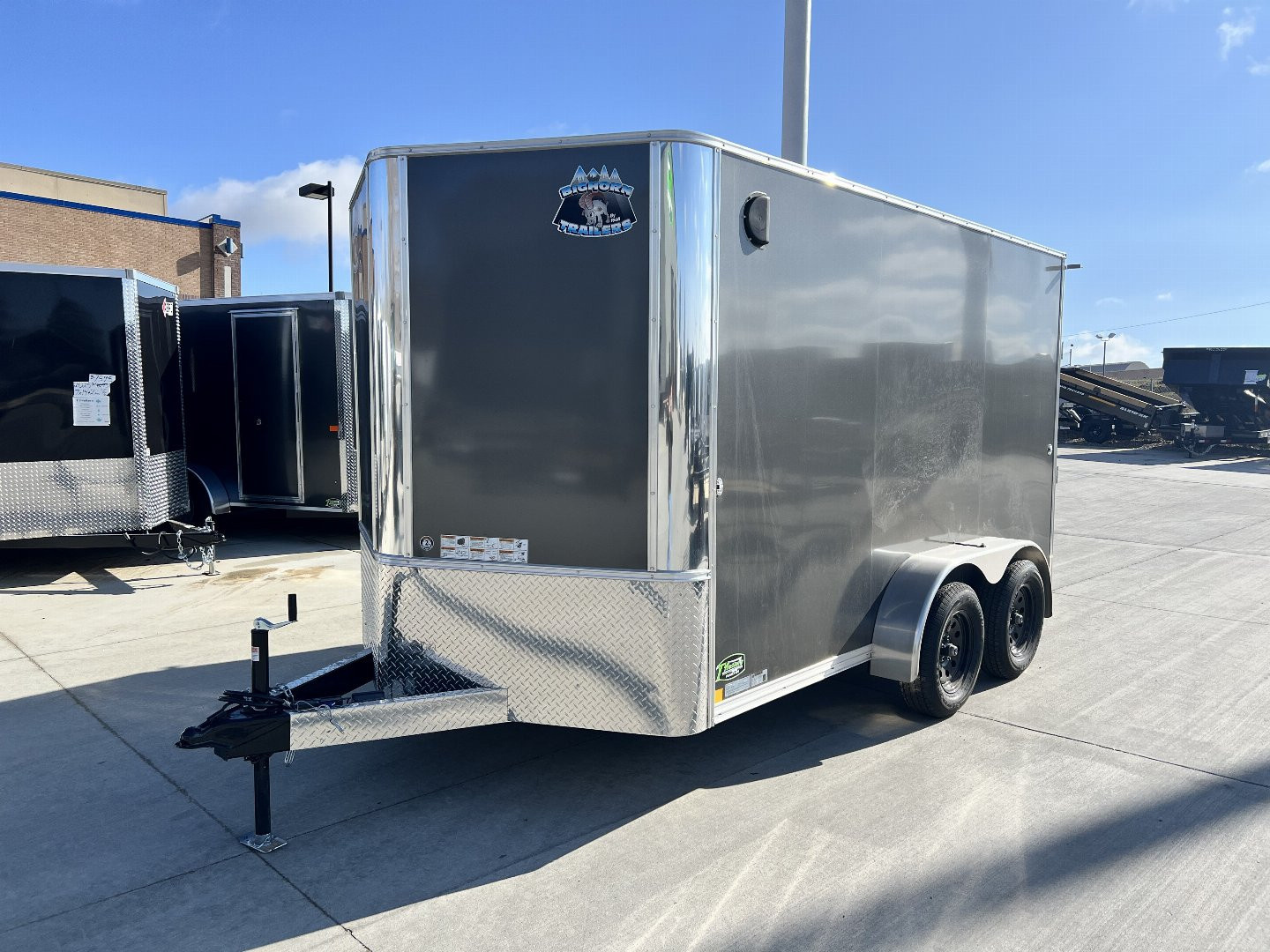 2027 Bighorn R&M photo 2