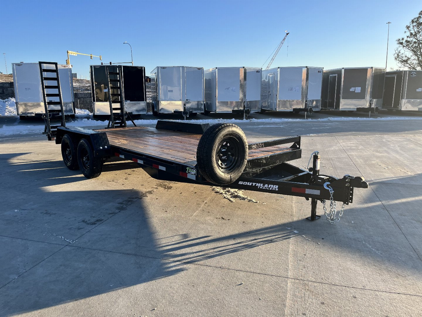 New 2025 Southland 18’=16’flat + 2’ dovetail Flatbed 2-5200lb axles = 10K Trailer with Fold Up Ramps