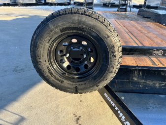 New 2025 Southland 18’=16’flat + 2’ dovetail Flatbed 2-5200lb axles = 10K Trailer with Fold Up Ramps