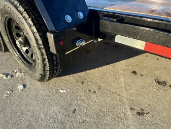 New 2025 Southland 18’=16’flat + 2’ dovetail Flatbed 2-5200lb axles = 10K Trailer with Fold Up Ramps
