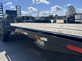 New 2025 Southland 20’ Flatbed 2-7000lb axles =14K Dovetail Trailer Fold Up Ramps