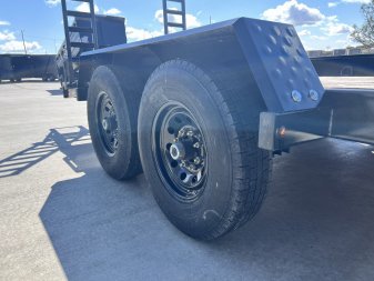 New 2025 Southland 20’ Flatbed 2-7000lb axles =14K Dovetail Trailer Fold Up Ramps