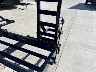 New 2025 Southland 20’ Flatbed 2-7000lb axles =14K Dovetail Trailer Fold Up Ramps