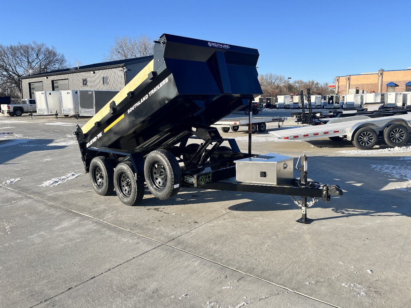 New NEW 2025 Southland 74”x10’ Low Profile SCISSOR Lift Dump Trailer 2-3500 lb axles