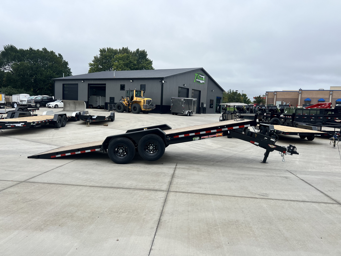 New NEW 2025 H&H Speedloader 22’ POWER TILTbed flatbed Trailer 2-7000 lb axles =14K Removable Fenders