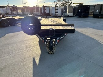 New 2025 Southland 24’ Flatbed 3-7000lb axles =21K Dovetail Trailer Fold Up Ramps