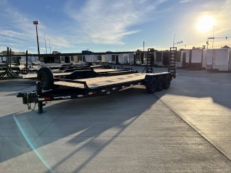 New 2025 Southland 24’ Flatbed 3-7000lb axles =21K Dovetail Trailer Fold Up Ramps