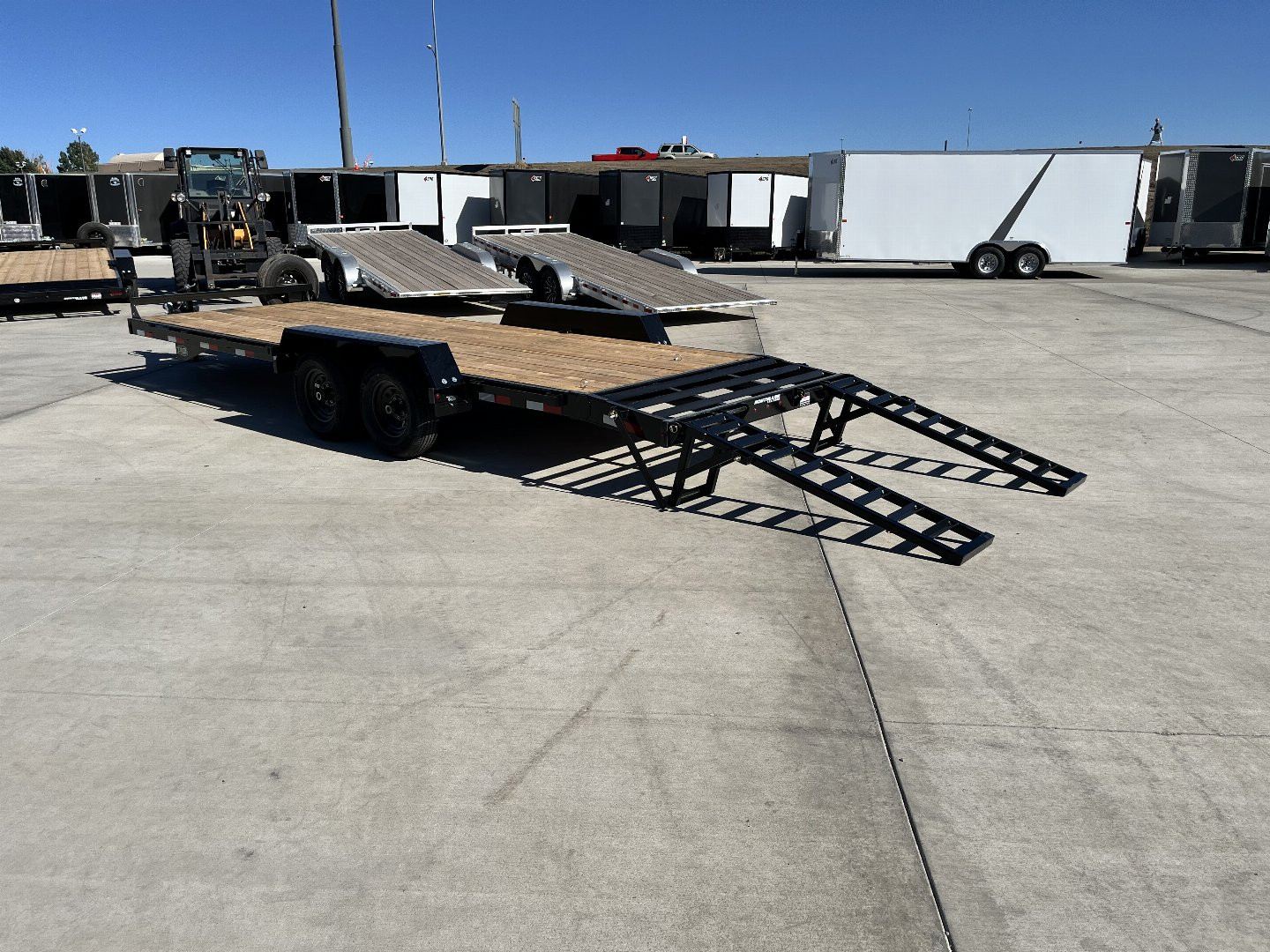 New 2025 Southland 22’=20 flat +2ft dovetail Flatbed 2-5200lb axles =10K  Trailer with Fold Up Ramps