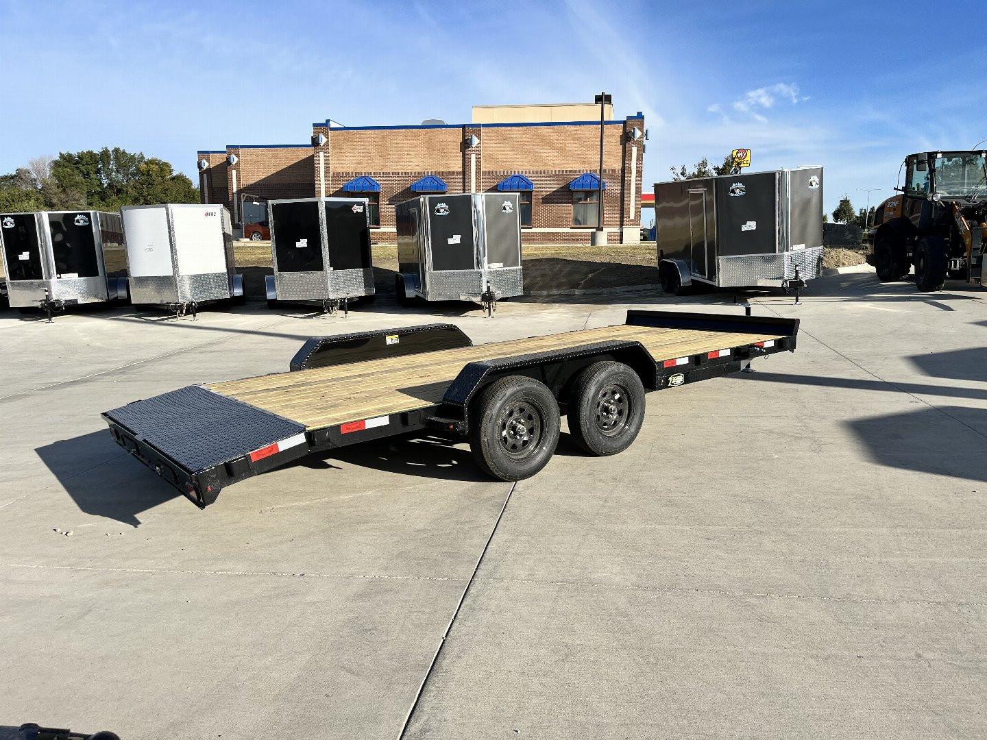 New NEW 2025 H&H 18’ flatbed Trailer 2-3500 lb axles=7K, dovetail, EASY Rear Slide In Ramps