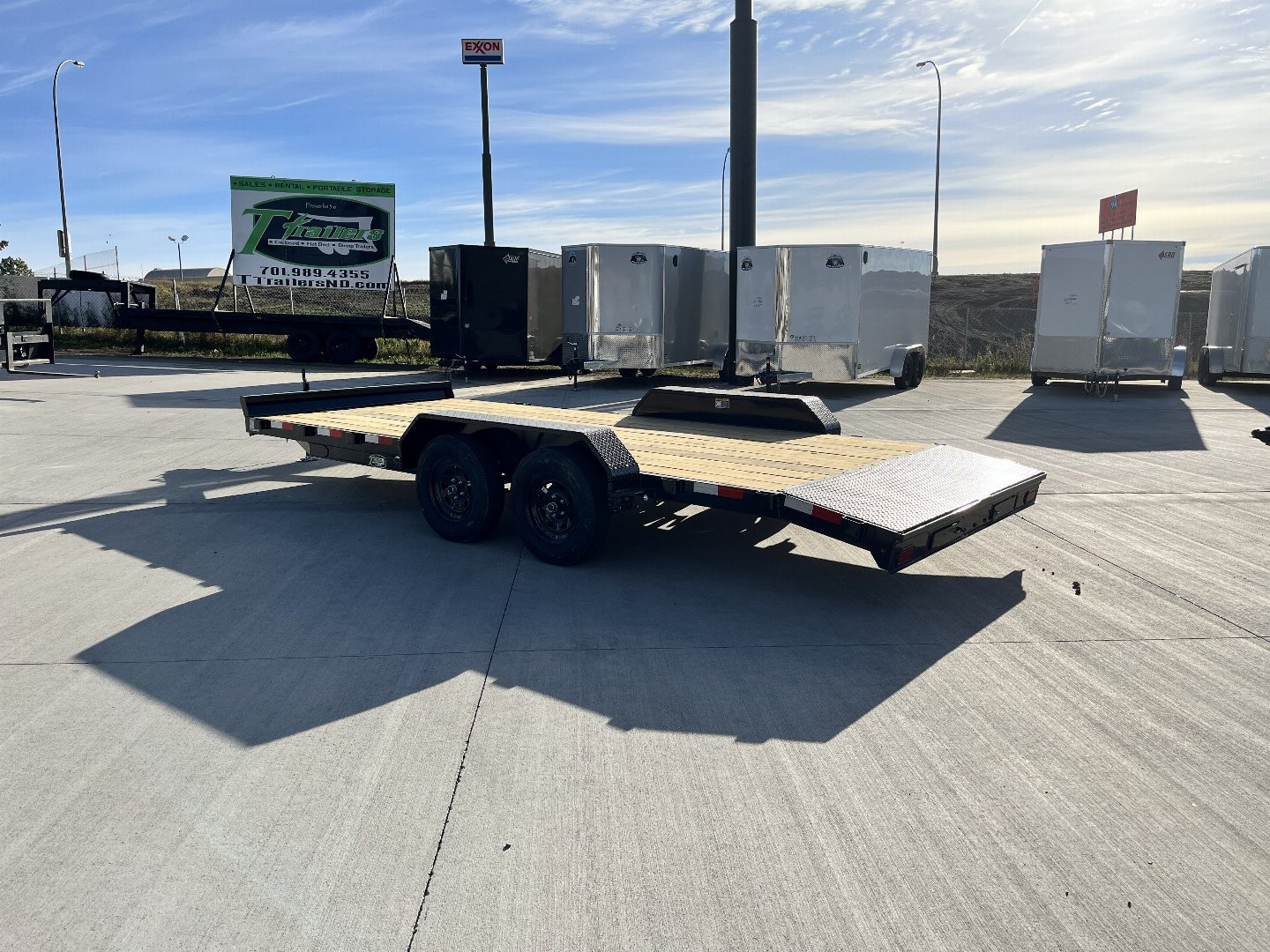 New NEW 2025 H&H 18’ flatbed Trailer 2-3500 lb axles=7K, dovetail, EASY Rear Slide In Ramps