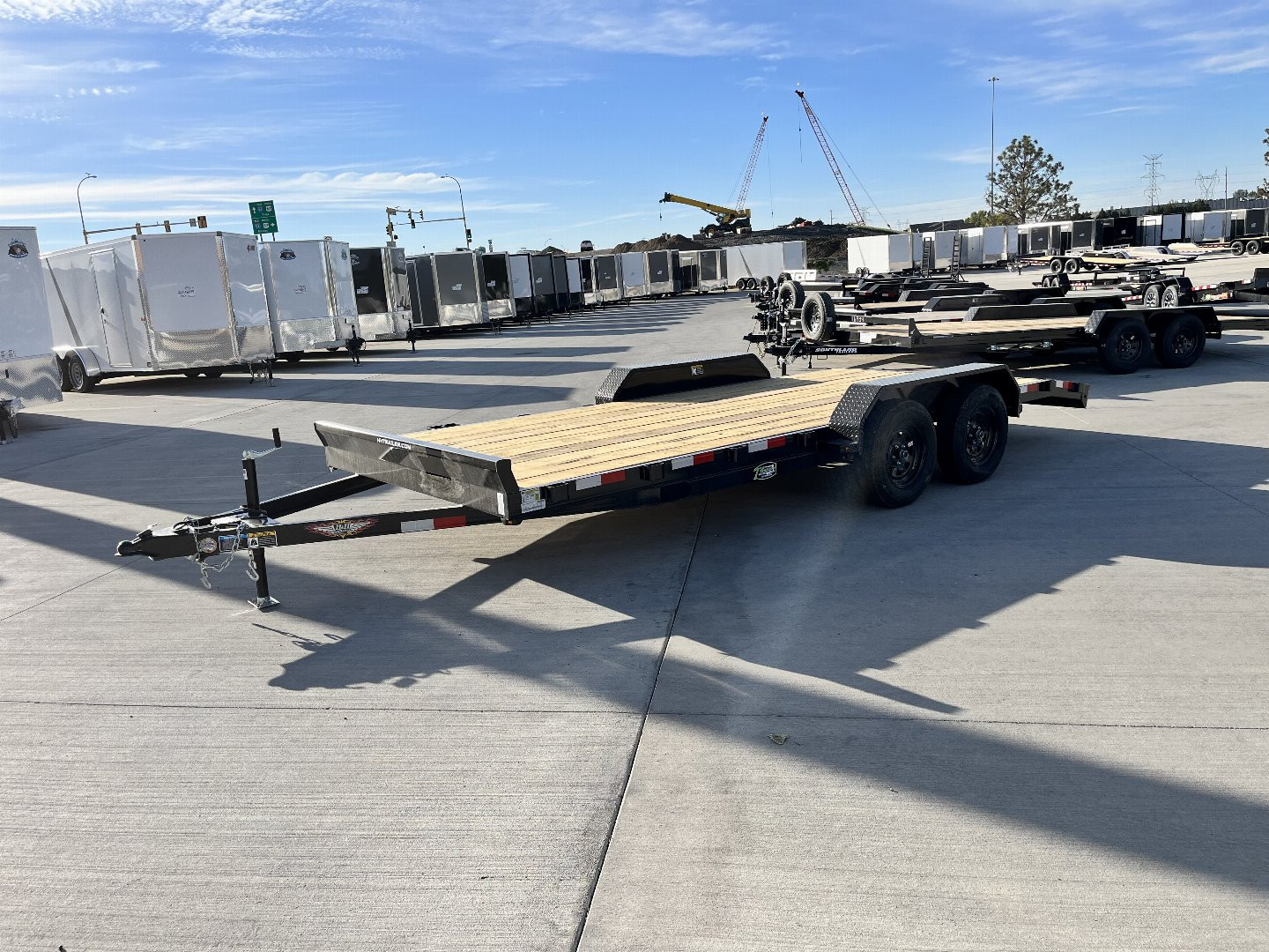 New NEW 2025 H&H 18’ flatbed Trailer 2-3500 lb axles=7K, dovetail, EASY Rear Slide In Ramps