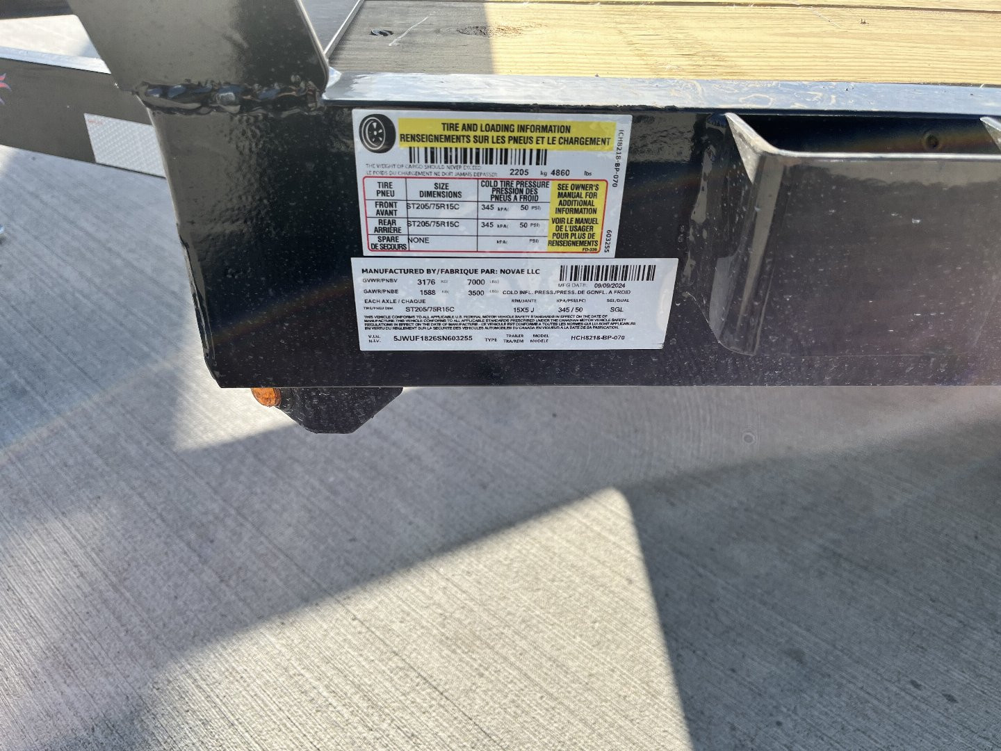 New NEW 2025 H&H 18’ flatbed Trailer 2-3500 lb axles=7K, dovetail, EASY Rear Slide In Ramps