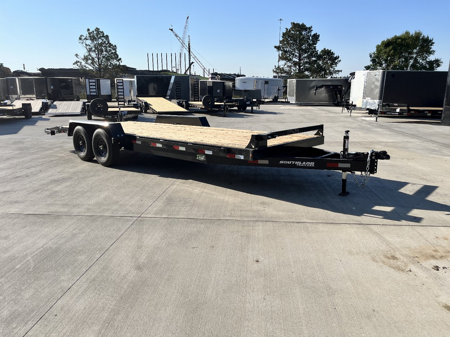 New 2026 Southland 22’ Flatbed 2-7000lb axles =14K Dovetail Trailer Slide In Ramps