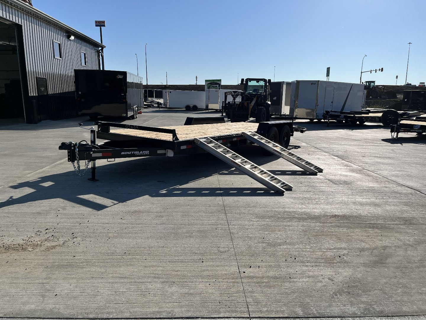 New 2026 Southland 22’ Flatbed 2-7000lb axles =14K Dovetail Trailer Slide In Ramps