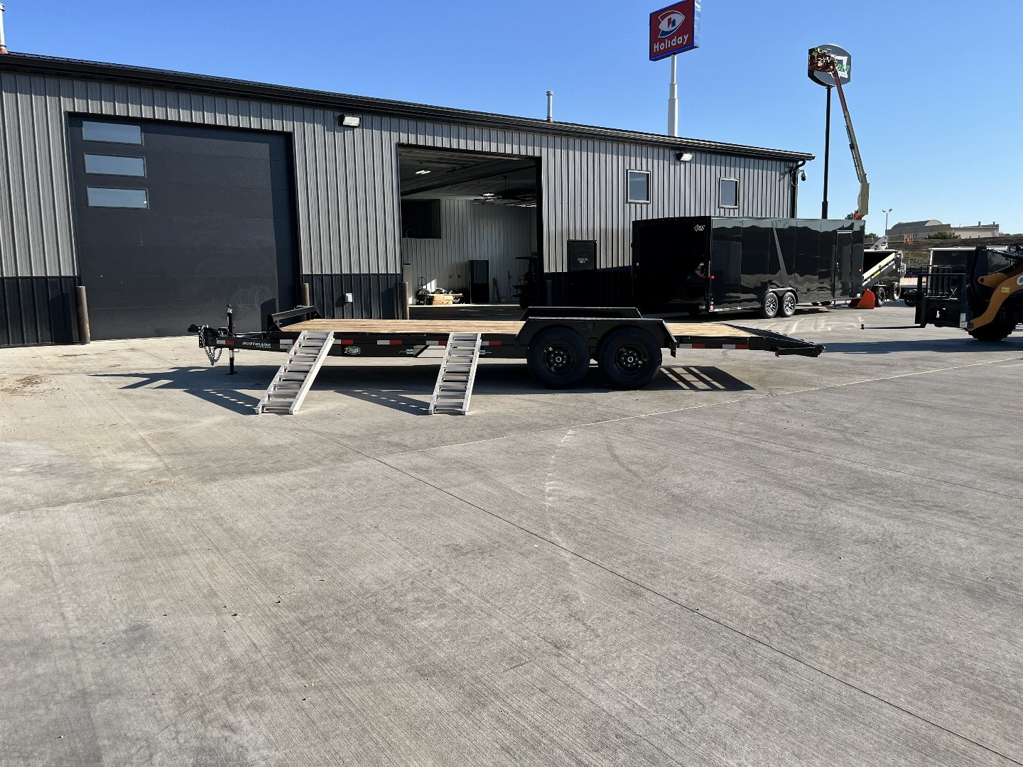 New 2026 Southland 22’ Flatbed 2-7000lb axles =14K Dovetail Trailer Slide In Ramps