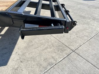 New 2026 Southland 22’ Flatbed 2-7000lb axles =14K Dovetail Trailer Slide In Ramps
