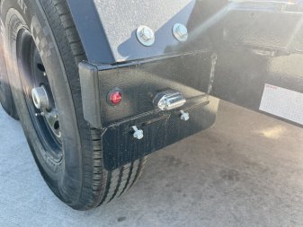 New 2025 Southland 24’ Flatbed 3-7000lb axles =21K Dovetail Trailer Fold Up Ramps