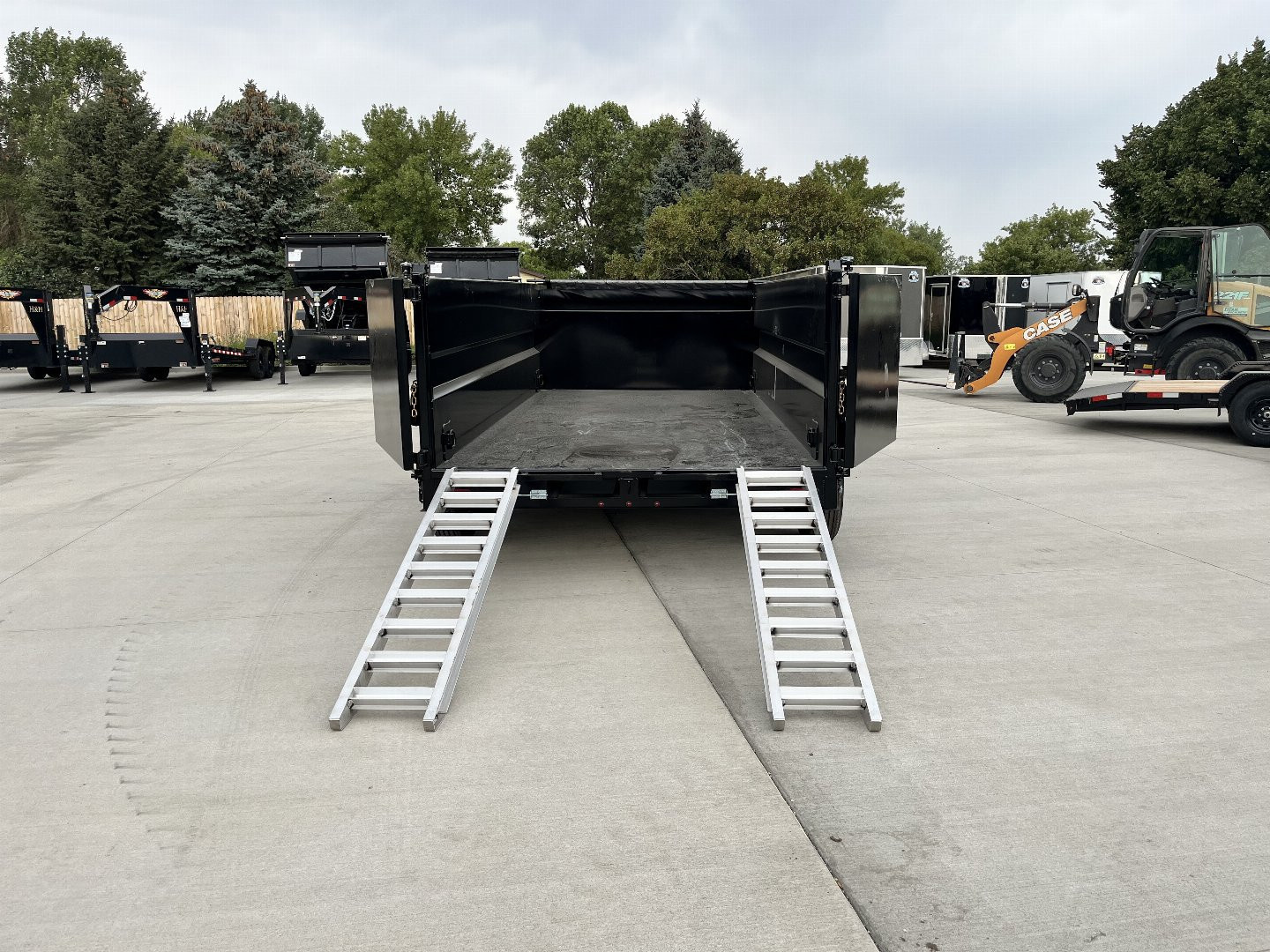 New RARE HUGE DISCOUNT NEW 2026 Southland 14ft Low Profile HIGH SIDE Dump Trailer 2-7000 lb axles = 14K with Ramps and TARP